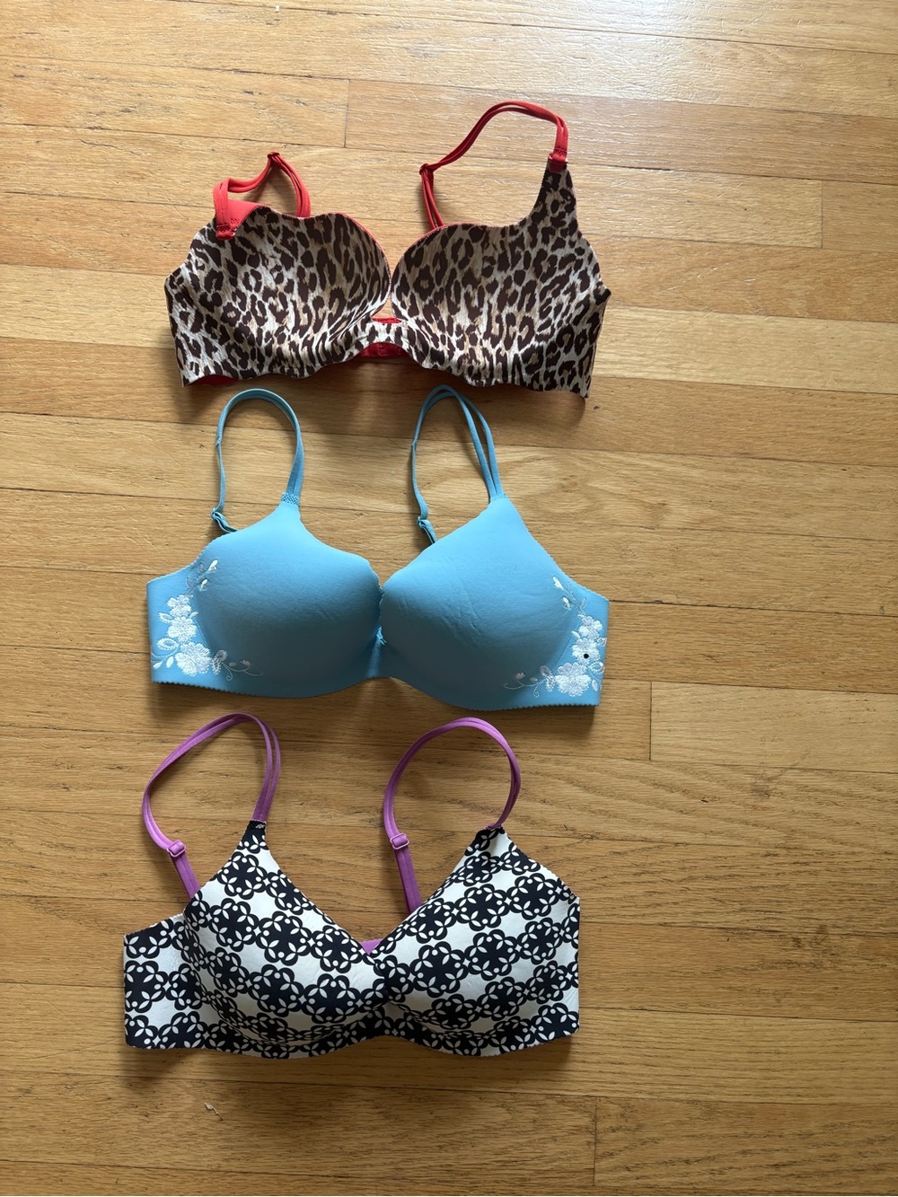 Set of 3 Victoria’s Secret 34C Bras